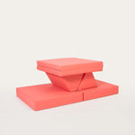 Universelles Kindersofa von monboxy in Koralle - Kletterling – einfach Kind sein