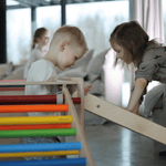 Spielset "Freunde" pastell - Kletterwürfel mit einer Kletter - und Rutschrampe - Kletterling – einfach Kind sein