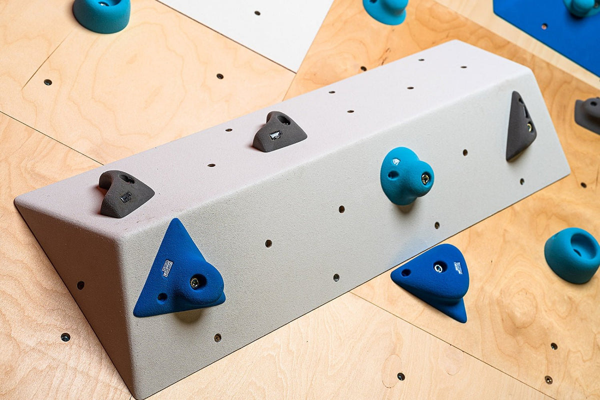3D Klettervolumen BK DACH INDOOR | 1 Teil | 100 x 36 x 13 cm | Zubehör BK Kletterwände - Kletterling – einfach Kind sein